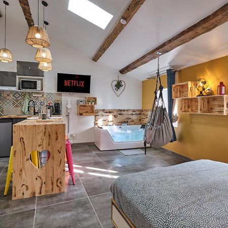 Place Carnot - Studio Tout Equipe Avec Jacuzzi Proche Toutes Commodites Καρκασόν Εξωτερικό φωτογραφία