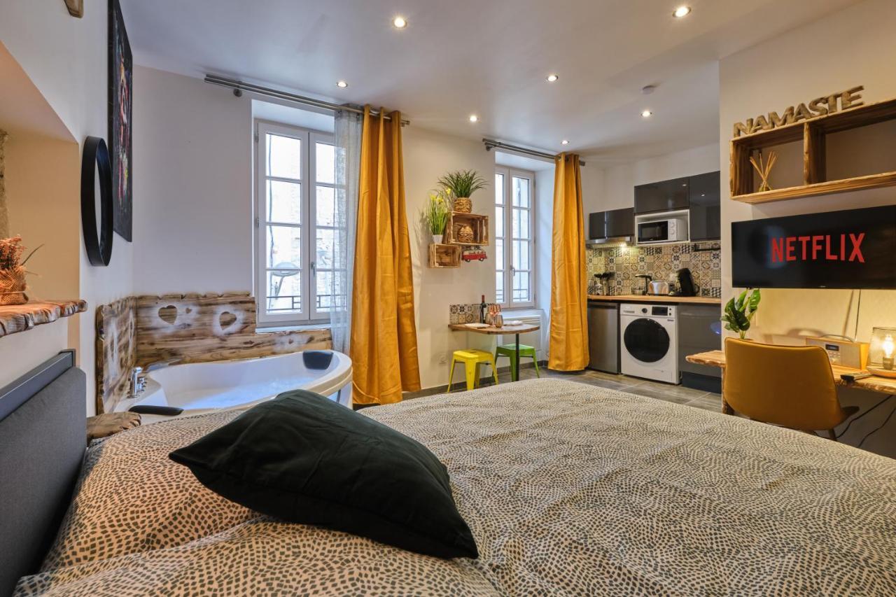 Place Carnot - Studio Tout Equipe Avec Jacuzzi Proche Toutes Commodites Καρκασόν Εξωτερικό φωτογραφία