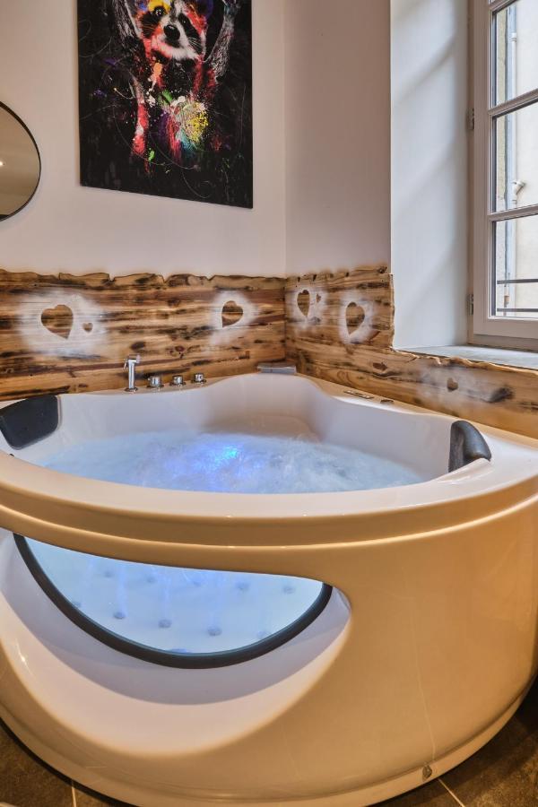 Place Carnot - Studio Tout Equipe Avec Jacuzzi Proche Toutes Commodites Καρκασόν Εξωτερικό φωτογραφία