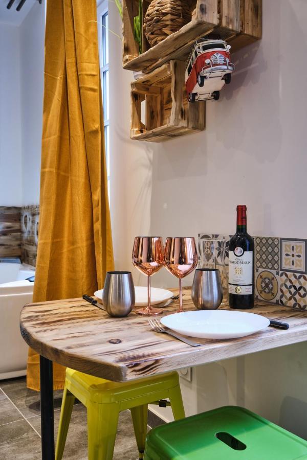 Place Carnot - Studio Tout Equipe Avec Jacuzzi Proche Toutes Commodites Καρκασόν Εξωτερικό φωτογραφία