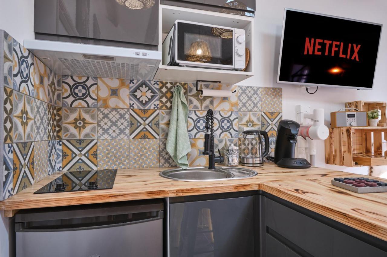 Place Carnot - Studio Tout Equipe Avec Jacuzzi Proche Toutes Commodites Καρκασόν Εξωτερικό φωτογραφία